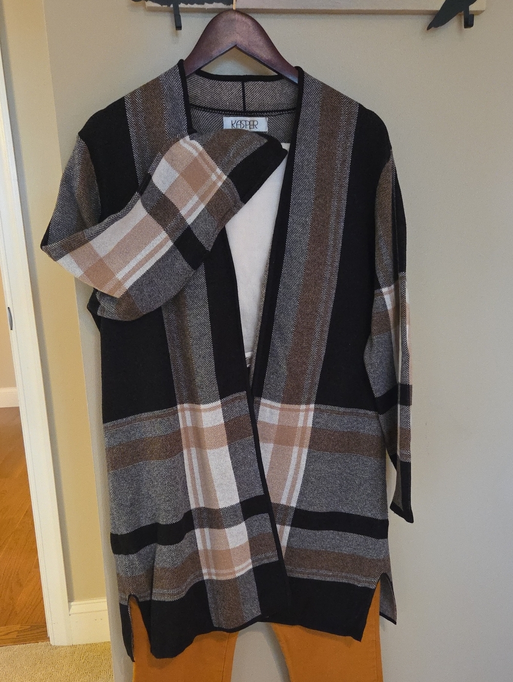 Kasper Plaid Open-Front Knit Cartigan in Black, Brown & Cream